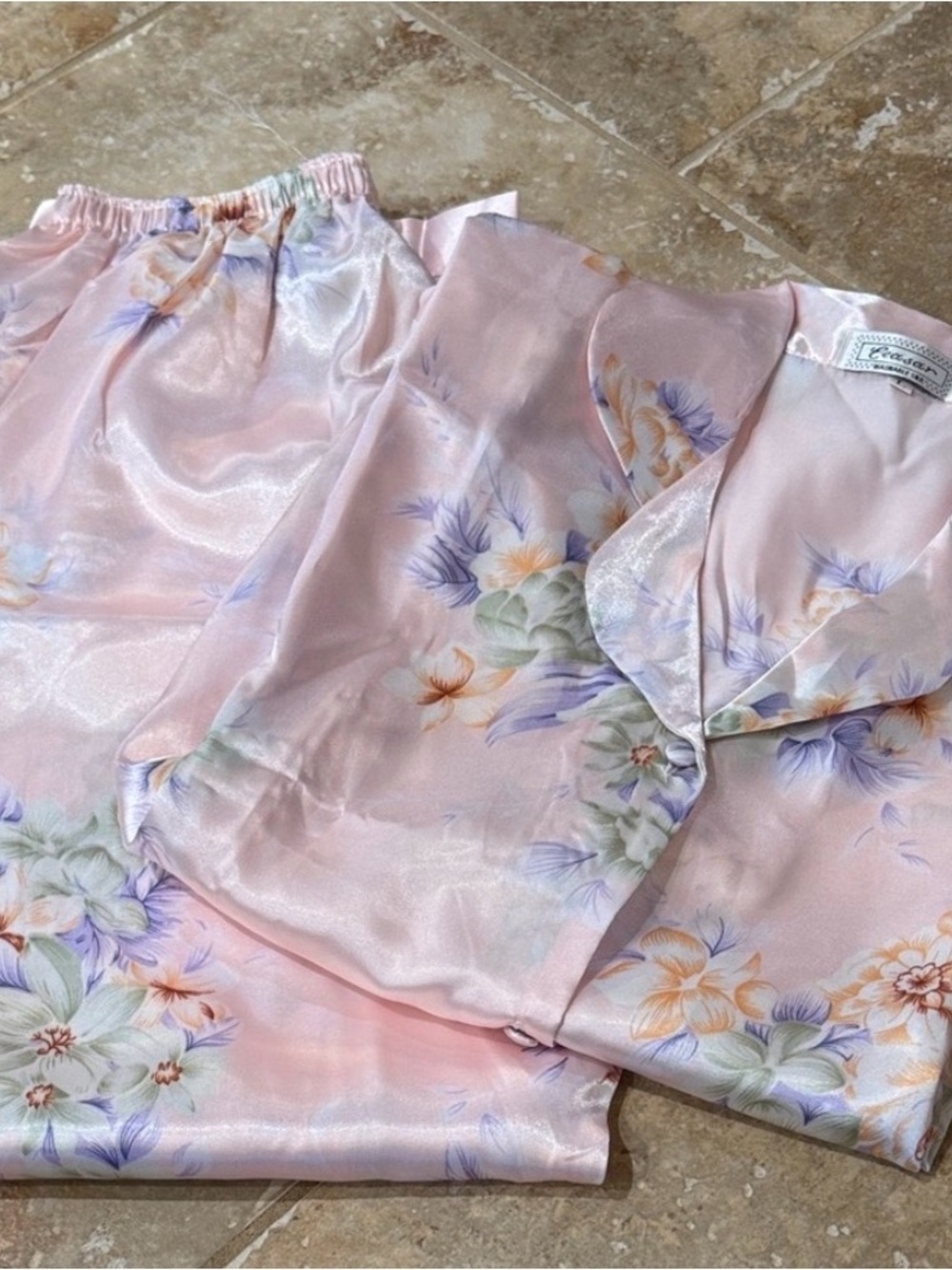 Pastel Pink Floral Satin Pajama Set - Women's Sleepwear